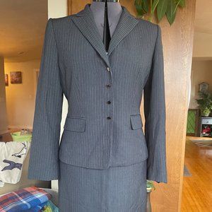 Tahari pinstripe skirt suit | sz 10 | gray & purple